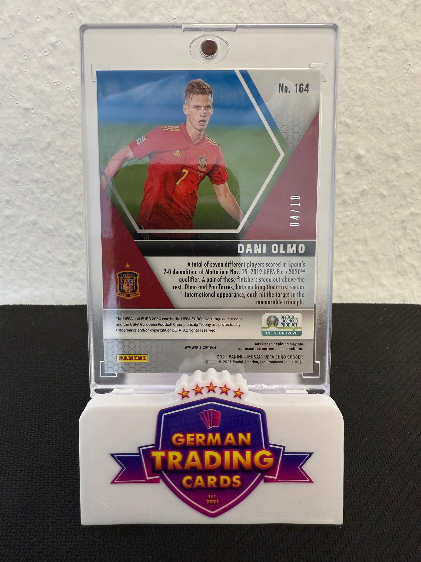 Dani Olmo Rookie 04/10 Gold Disco - 2021 Panini Mosaic UEFA Euro Soccer