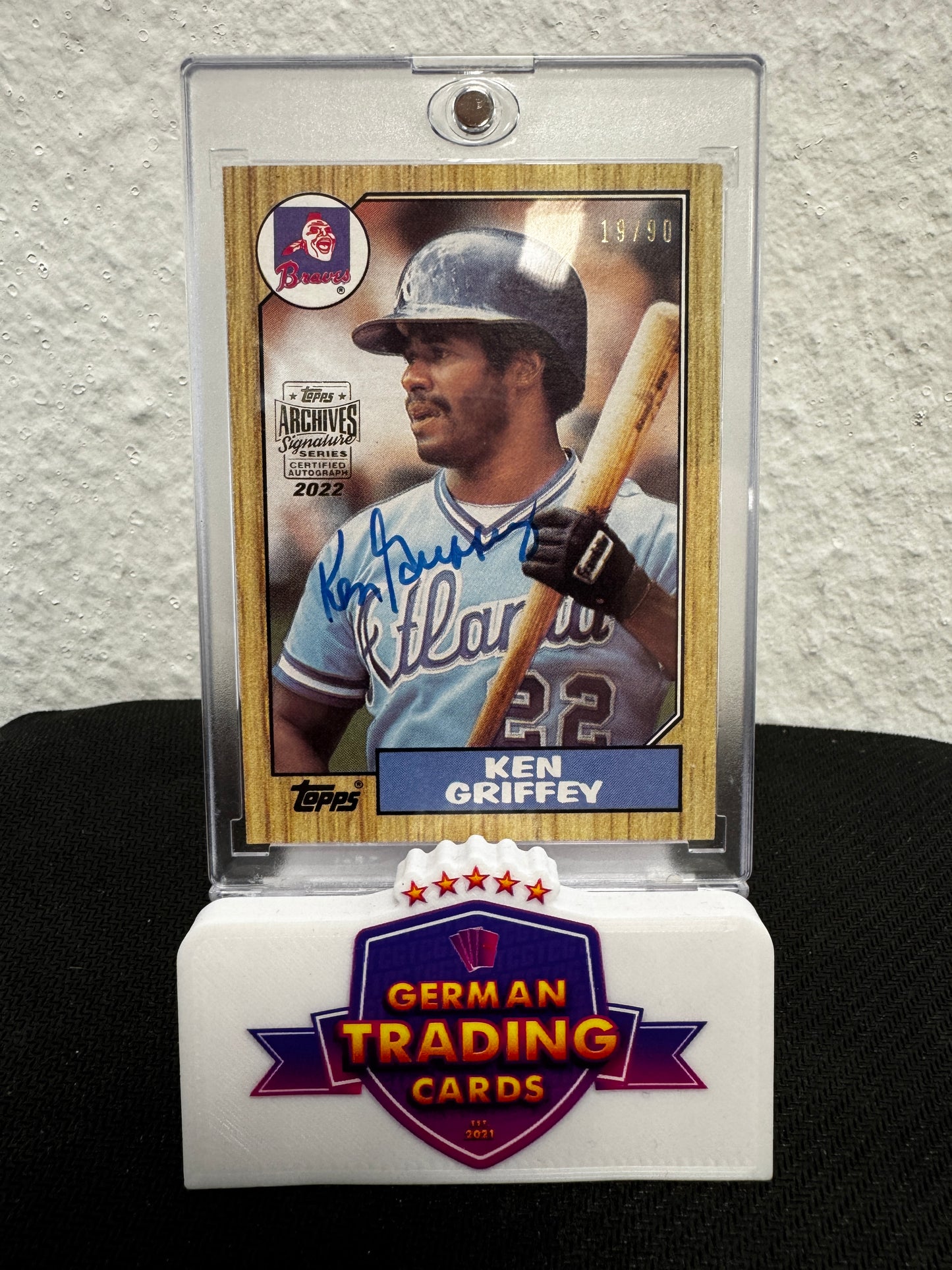 Ken Griffey Auto 19/90 - Topps Archives Signature Series 2022