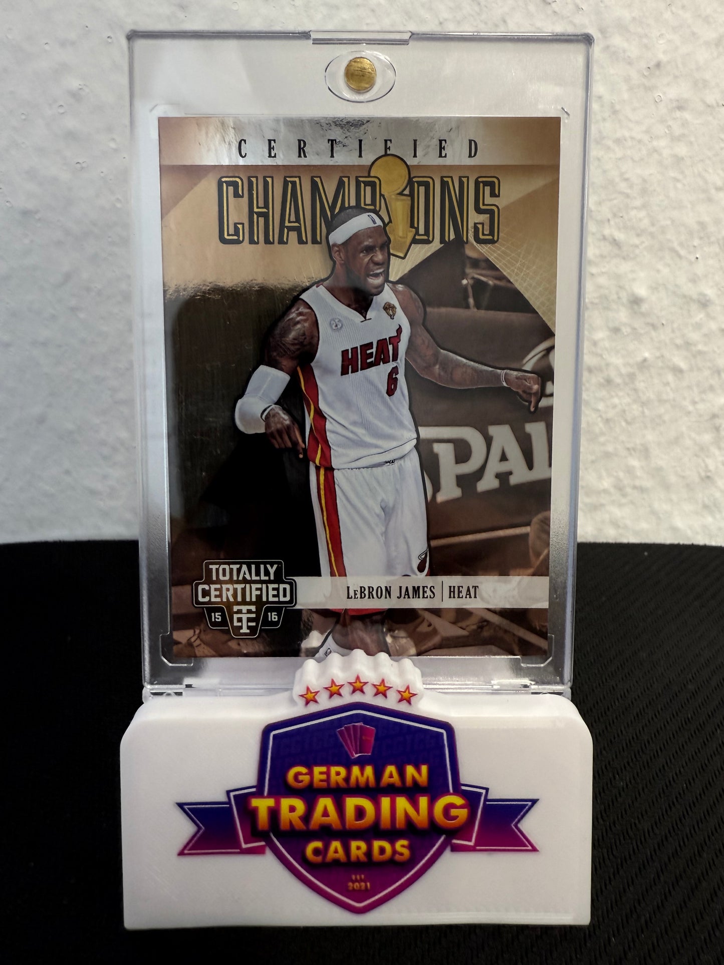 LeBron James Certified Champions 074/199 - 2015-16 Panini Totally Certified Basketball