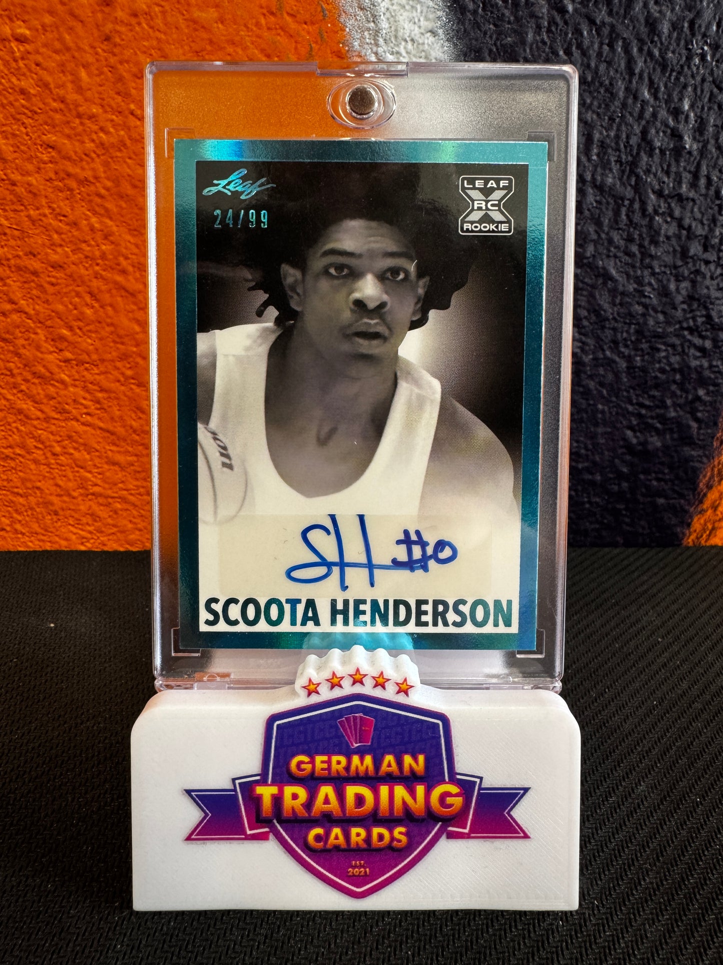 Scoot Henderson Rookie Auto 24/99 - Leaf Basketball 2022