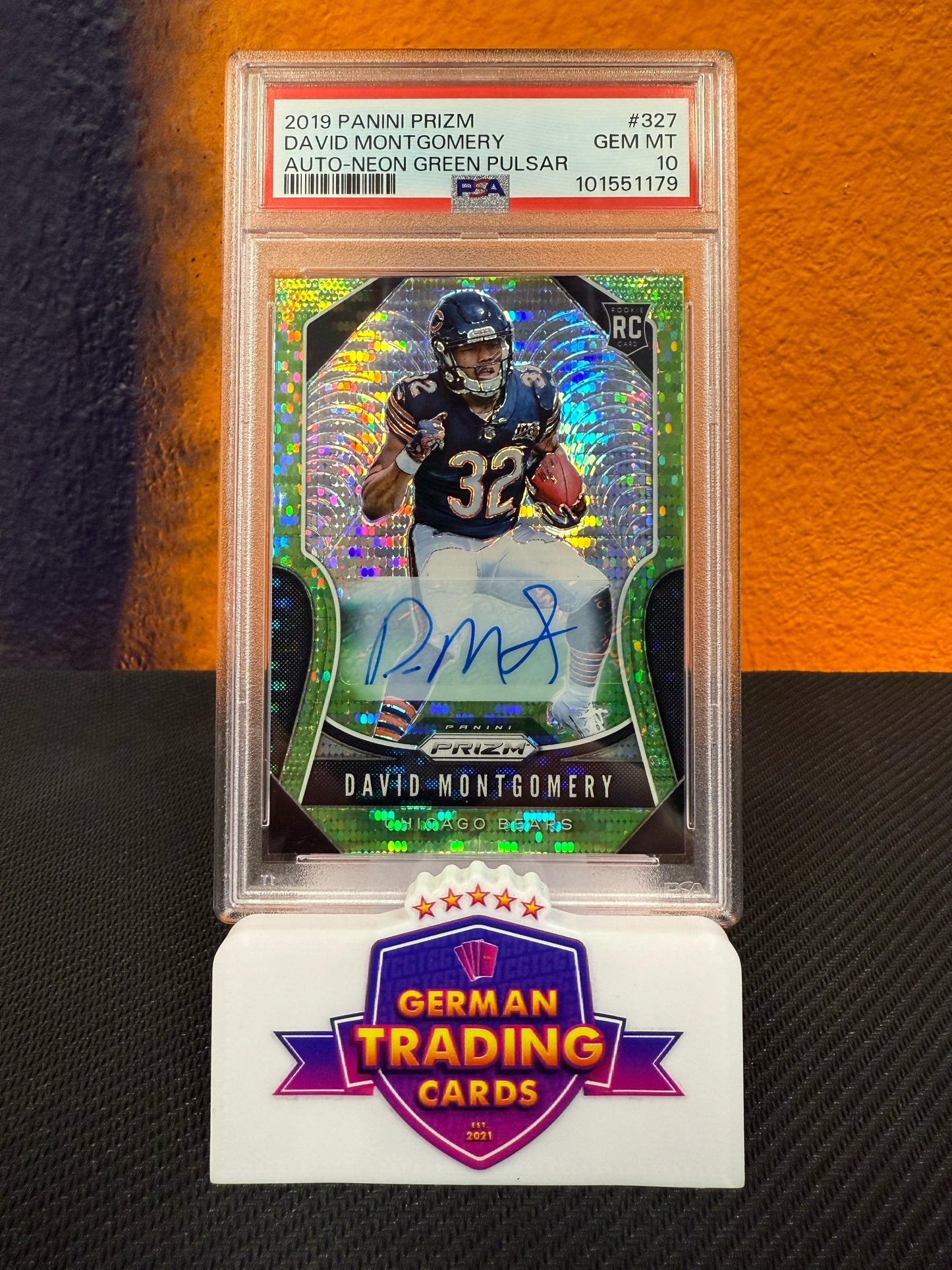 David Montgomery Rookie Auto Neon Green Pulsar PSA 10 - Panini Prizm 2019